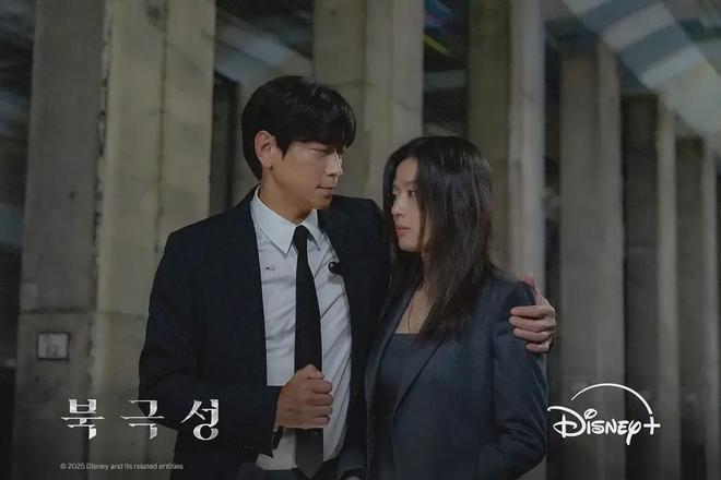 姜栋元李英爱山崎贤人能年玲奈集结开元棋牌九月新剧抢先看!全智贤(图26) 姜栋元李英爱山崎贤人能年玲奈集结开元棋牌九月新剧抢先看!全智贤(图26)